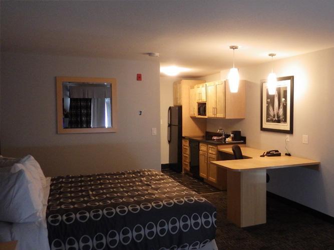 Western Star All Suites Hotel Carnduff Room photo