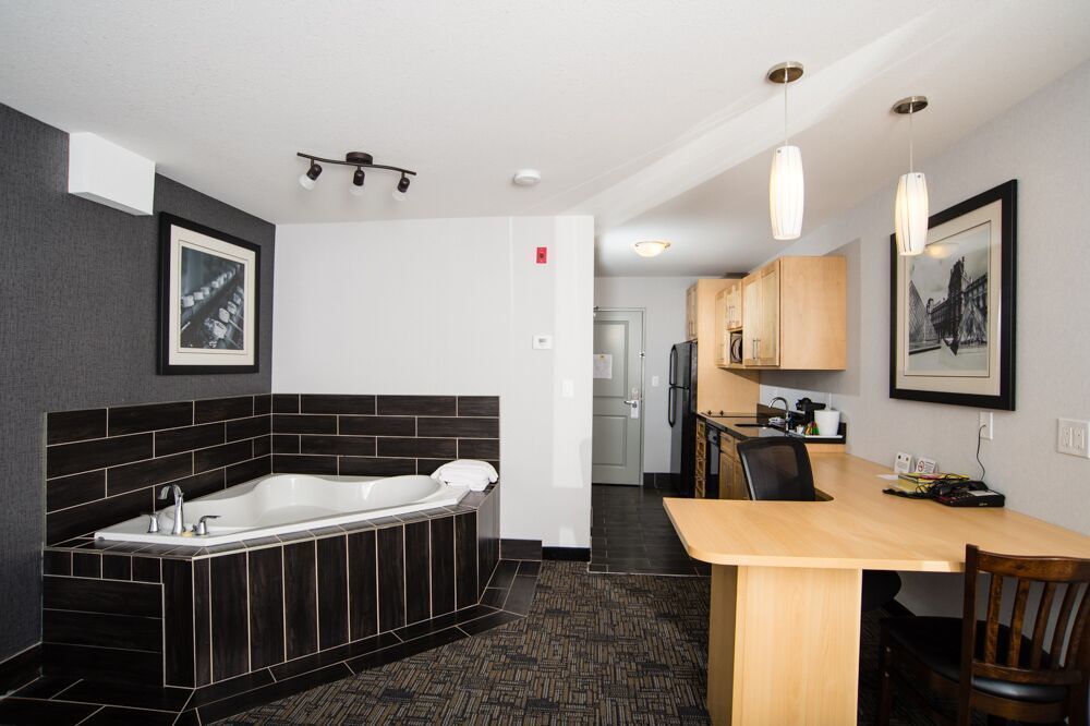Western Star All Suites Hotel Carnduff Exterior photo